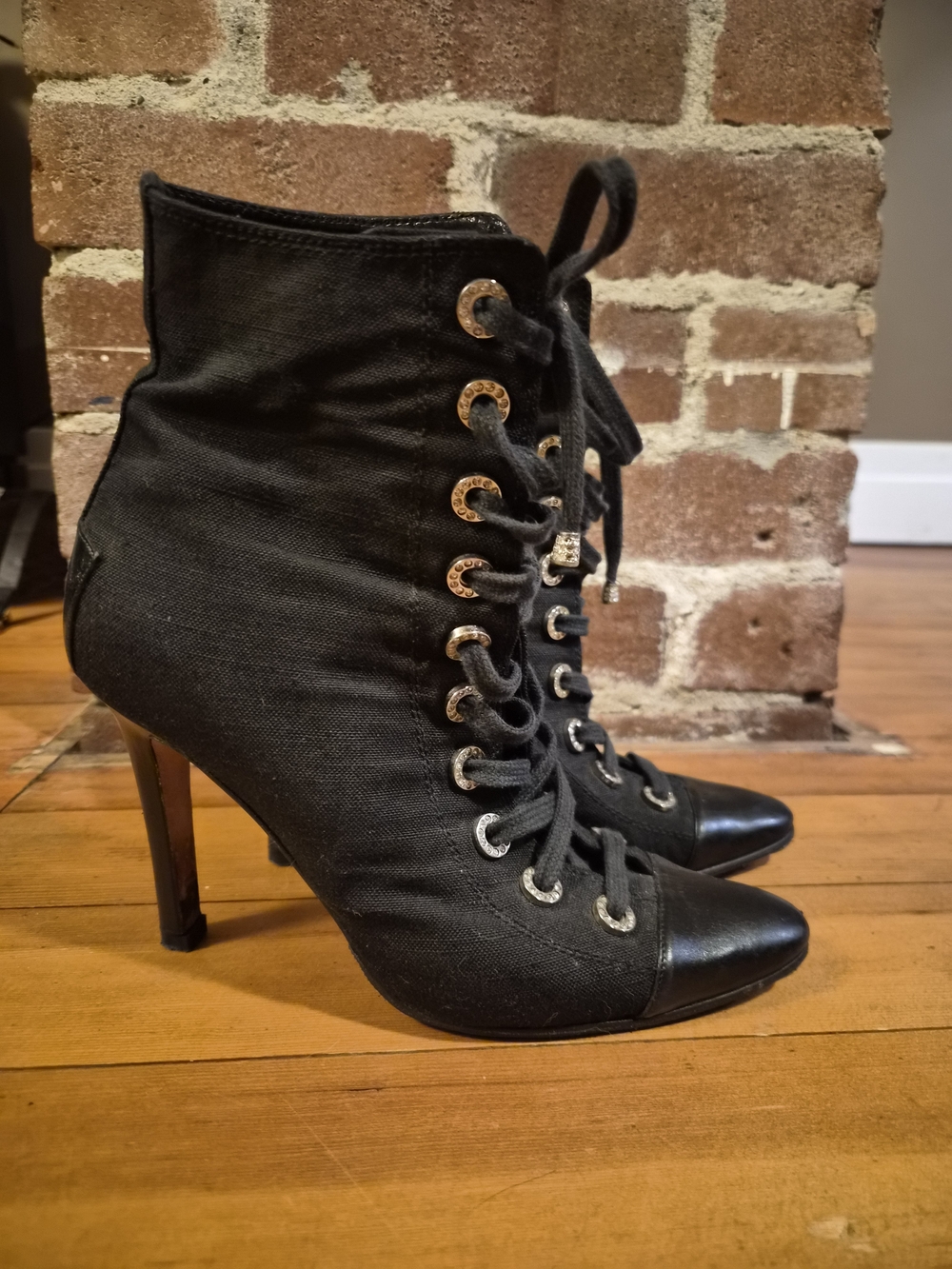 Manolo Blahnik Black Lace-Up Pointed-Toe Ankle Boots